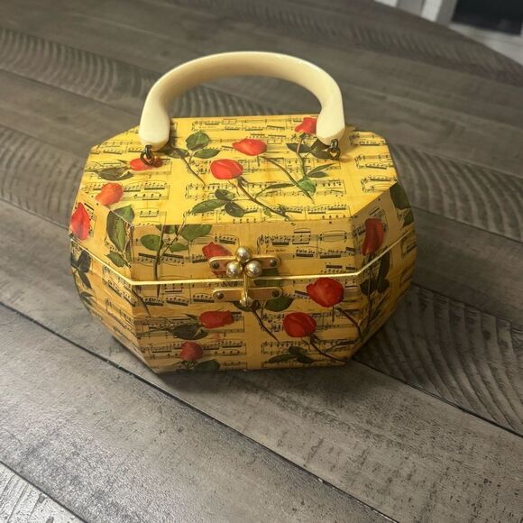 Vintage Billie Ross Of The Palm Beaches Decoupage Octagon Wood Box Purse Lucite - Picture 2 of 9